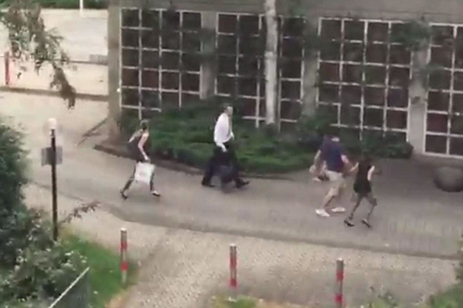 不知火舞和3孩公园h无遮挡