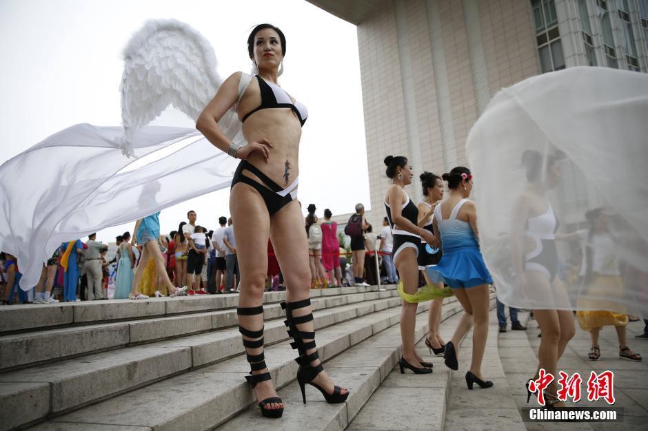 全家一起洗澡