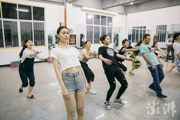 夫妻性生活大片