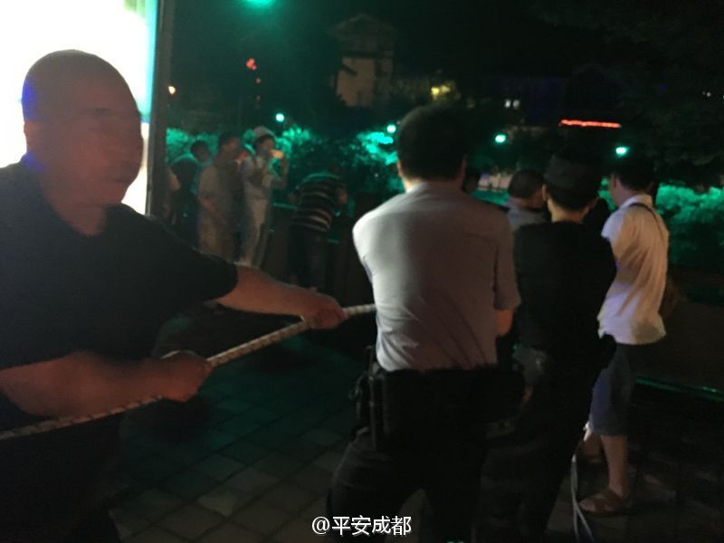 三上悠亚和波多野结衣的背景故事
