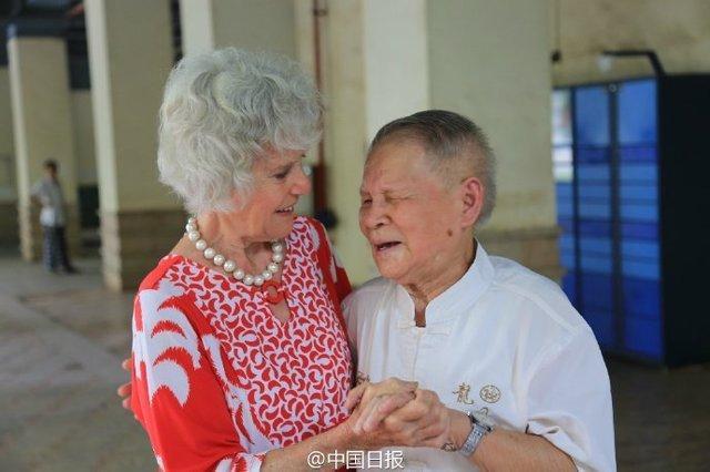 天天艹