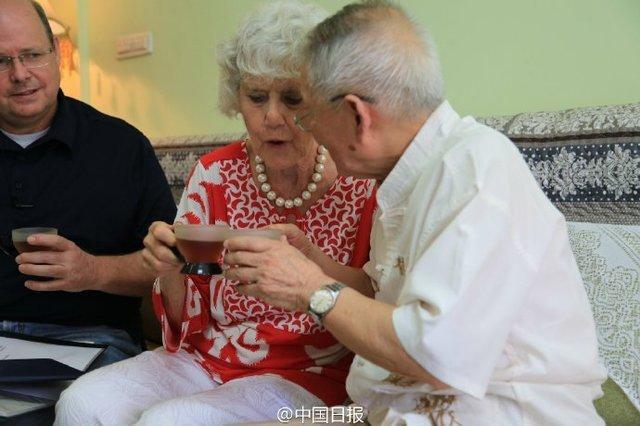 免费的女同潮吹色情电影