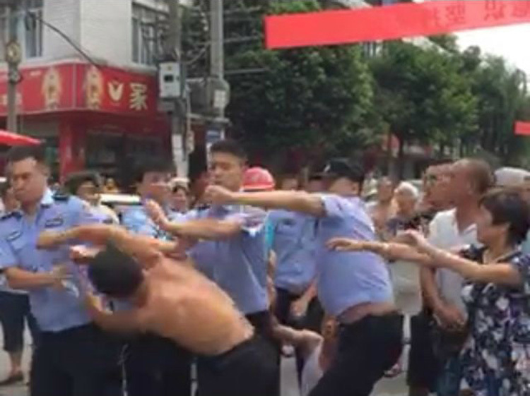成人 电影 片段