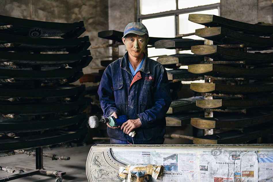 搜三级黄色录像现场直播免费看