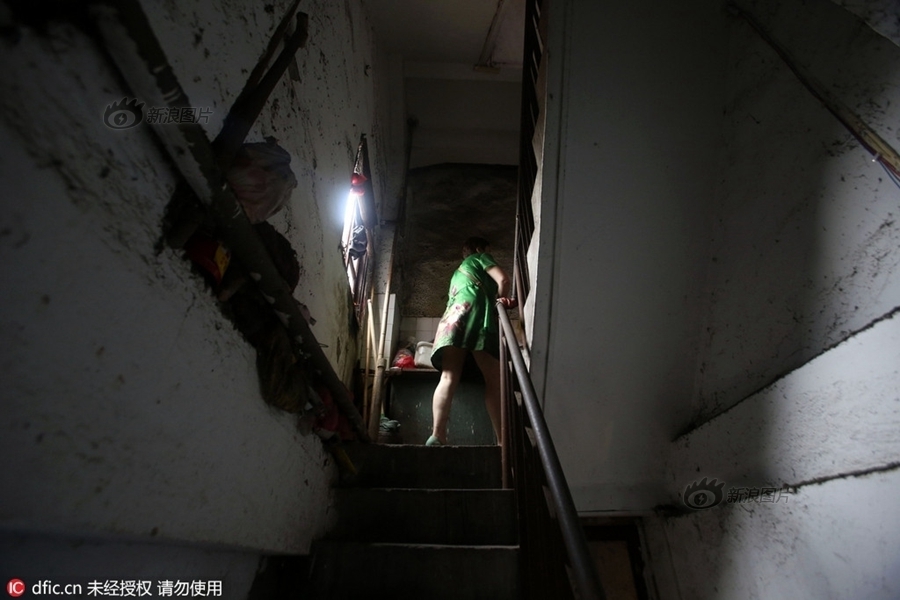 丰满岳乱妇道伦91麻豆