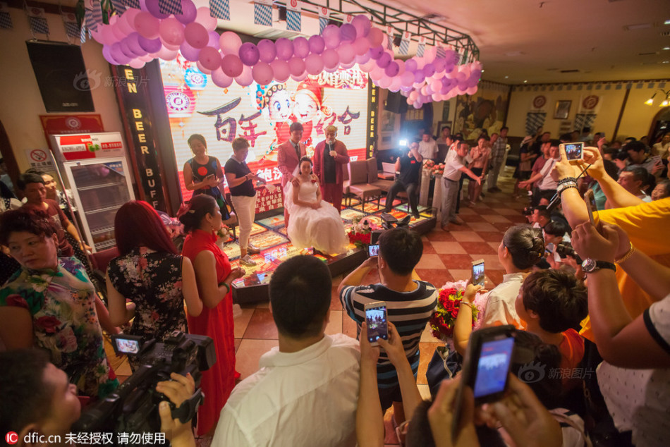 美女模特裸体视频