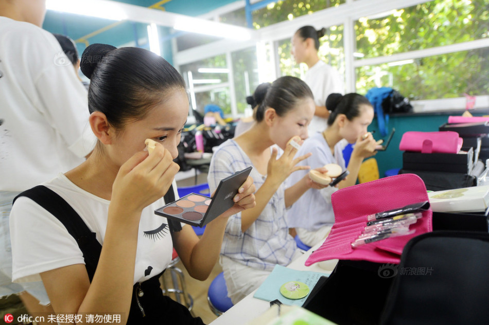 欧美黄色网站下载