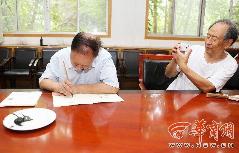 雷电将军疯狂 喷水自慰爽