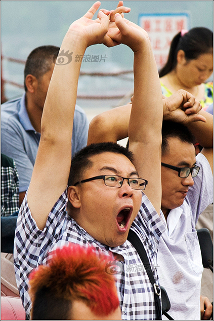 美女丝袜黄色网站
