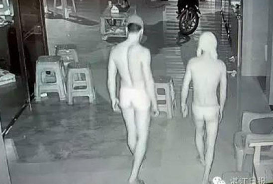 男生的坤坤插入女生的坤坤