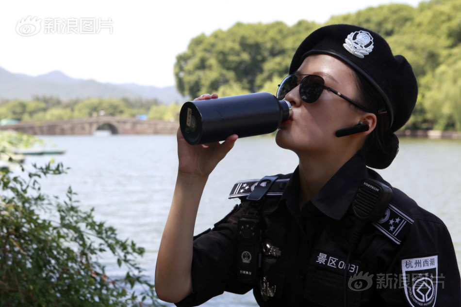 国产www成人 色情影院中出