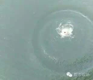 口述被两个男人3p爽