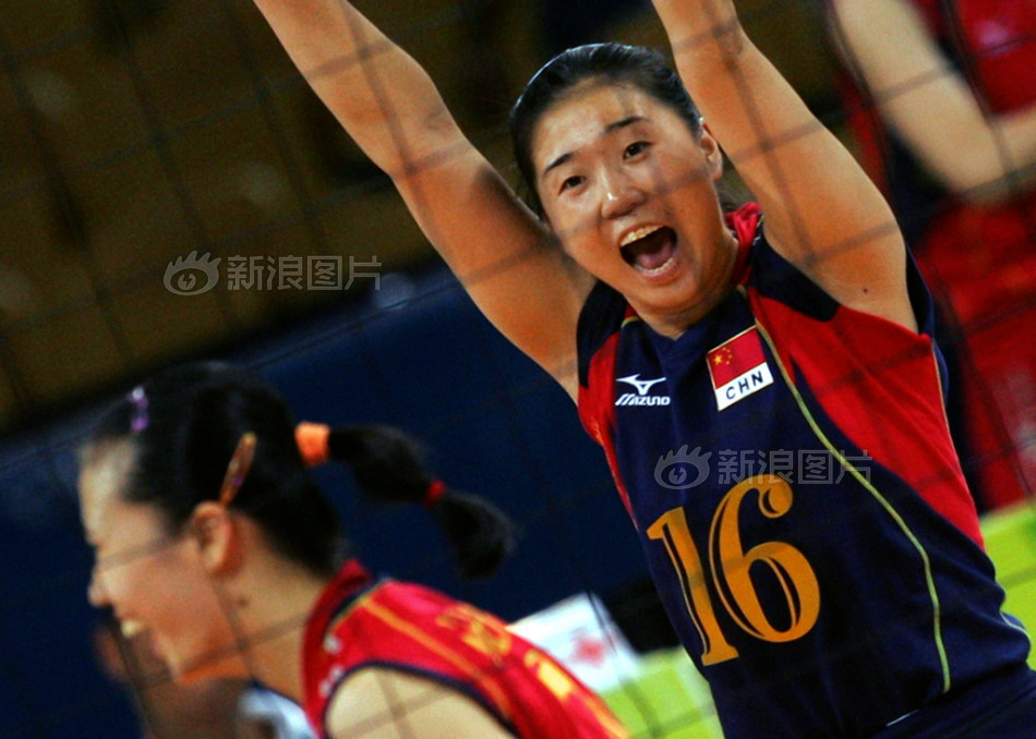 美女与狗操逼视频