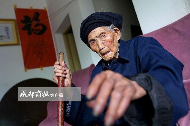 Cos 色情 视频
