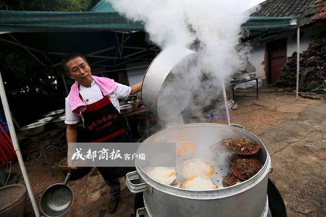民工粗大的鷄巴2023GAY