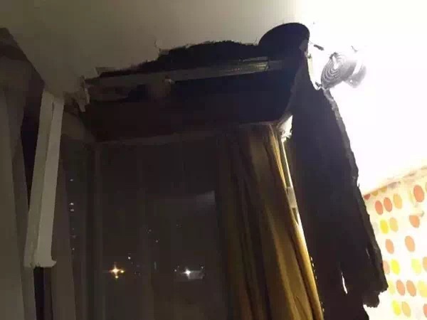 女性扒开 看个够直播