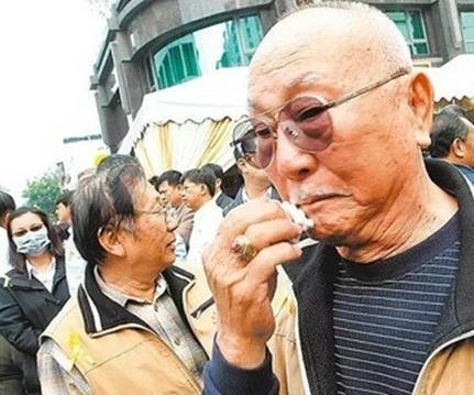 少妇偷情自拍