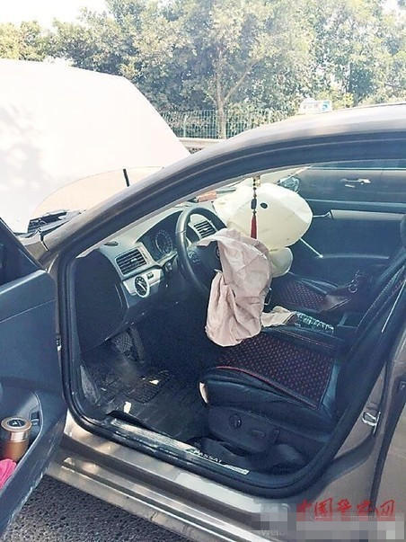 偷拍中国丰满女人洗澡视频