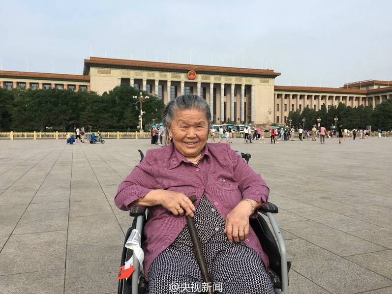 学生小嫩B毛片
