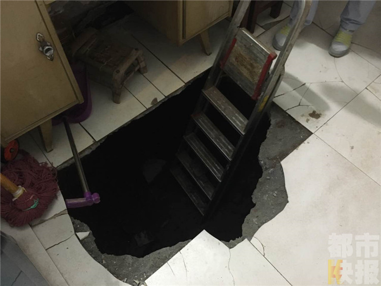 老董征战女神戴若曦