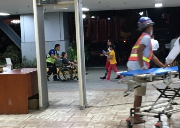 淫荡网国产乱伦