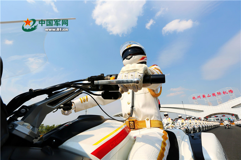 学生小嫩B毛片