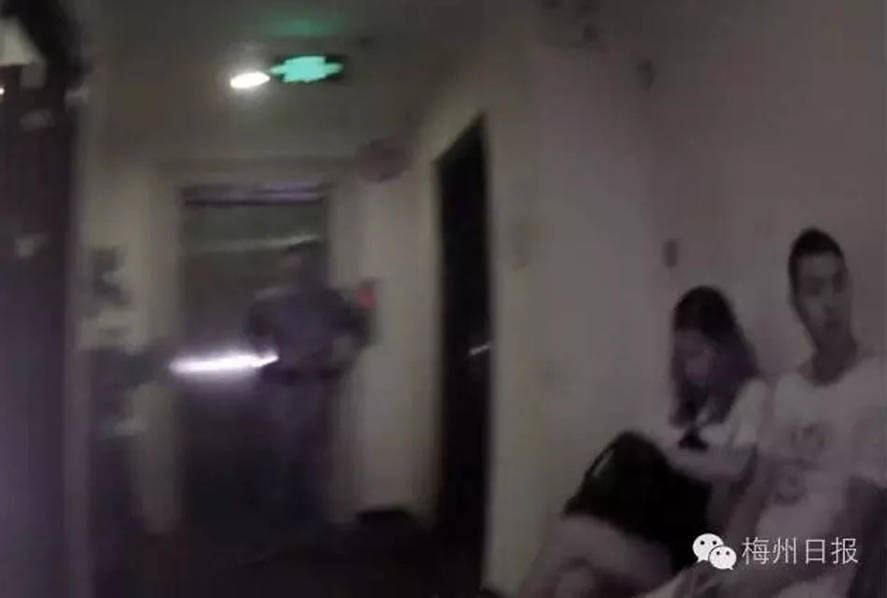 卖身老总_美女卖身(2)
