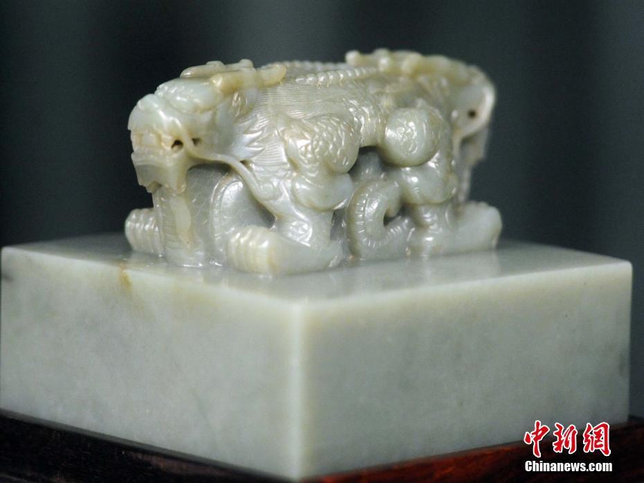 免费的激情黄色片