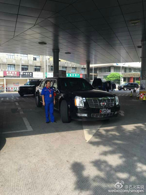 娇妻边打电话边被躁BD在