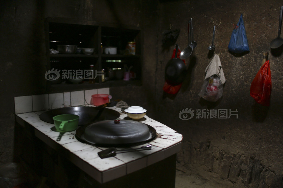 国产全肉乱妇杂乱视频