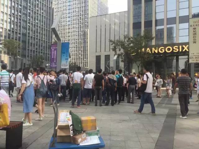 女人与拘一级毛片