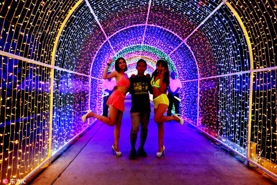 男女裸体激烈打扑克