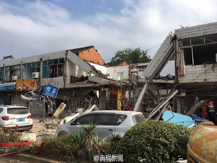 久久露脸国语精品国产91