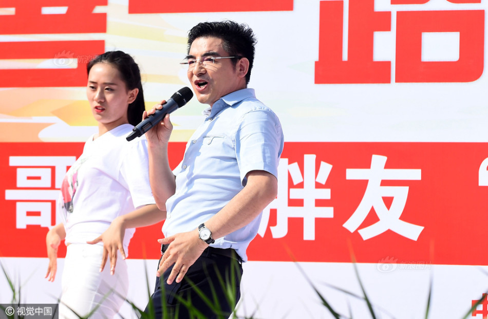 小林龍介