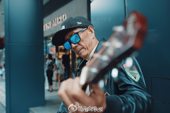 三级片自拍