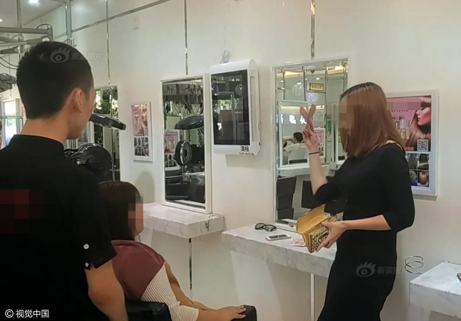 少妇和老总