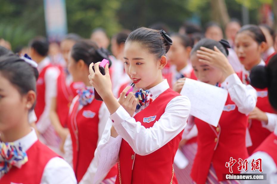 网红刘婷