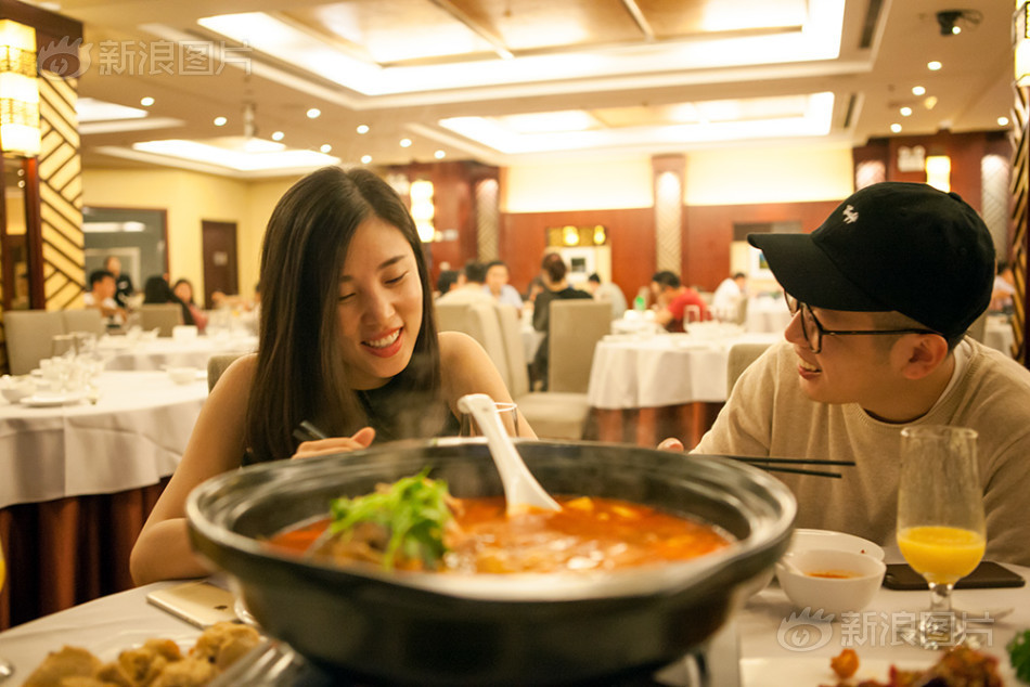 17c国产一区二区黑料
