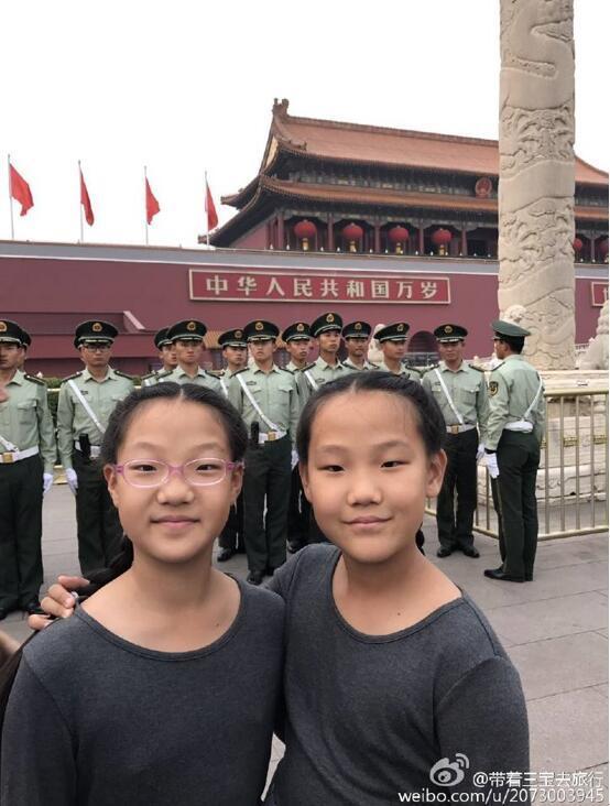 各类熟女熟妇裙底走光