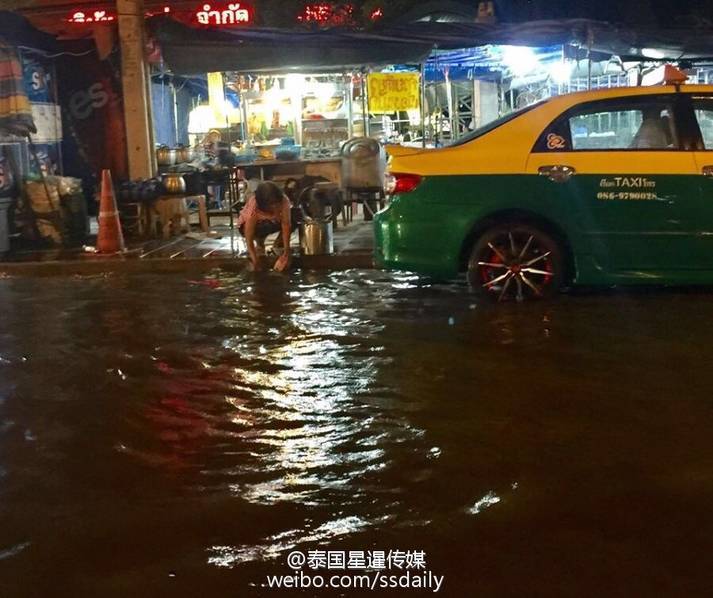 明星王李丹妮三级片