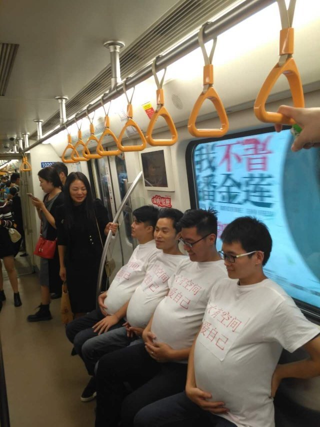 黄色网站在线观看Com