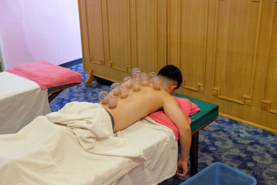 亚洲成人黄色