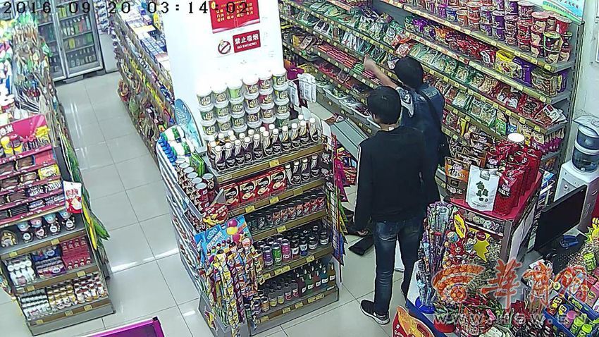 免费 成 人 黄 色 网 站欧美