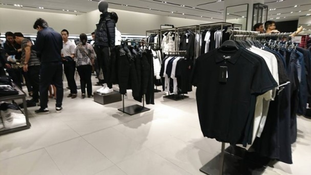 全裸