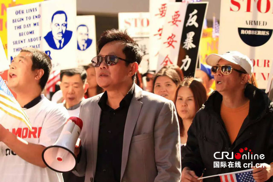 亚洲三级在线