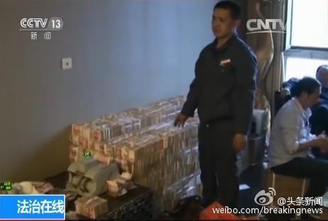 扒开美女 狂揉 上门