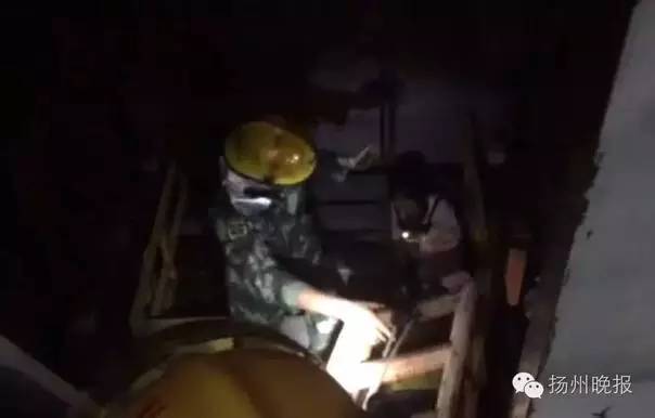 蜜桃臀秘 一区二区三区