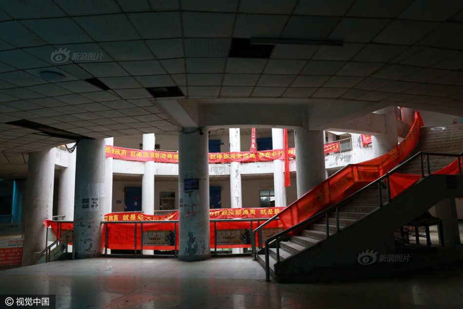 人妻无码系列
