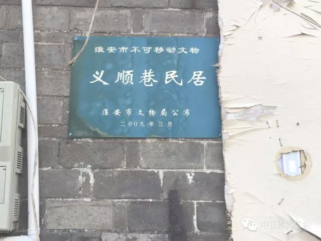 男生被脱精光玩J