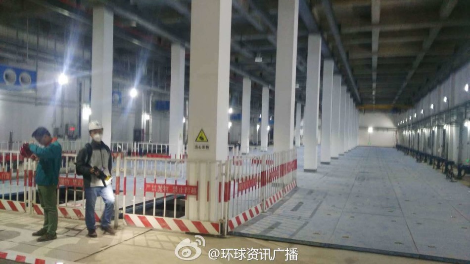 女人扒开腿秘 打扑克动漫原神